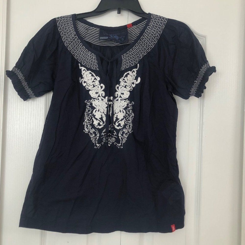 EDC Esprit womens VTG smocked embroidered boho top blue small